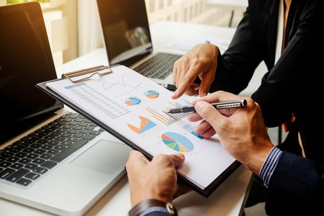 workplace-results-professional-report-accounting-during-scaled